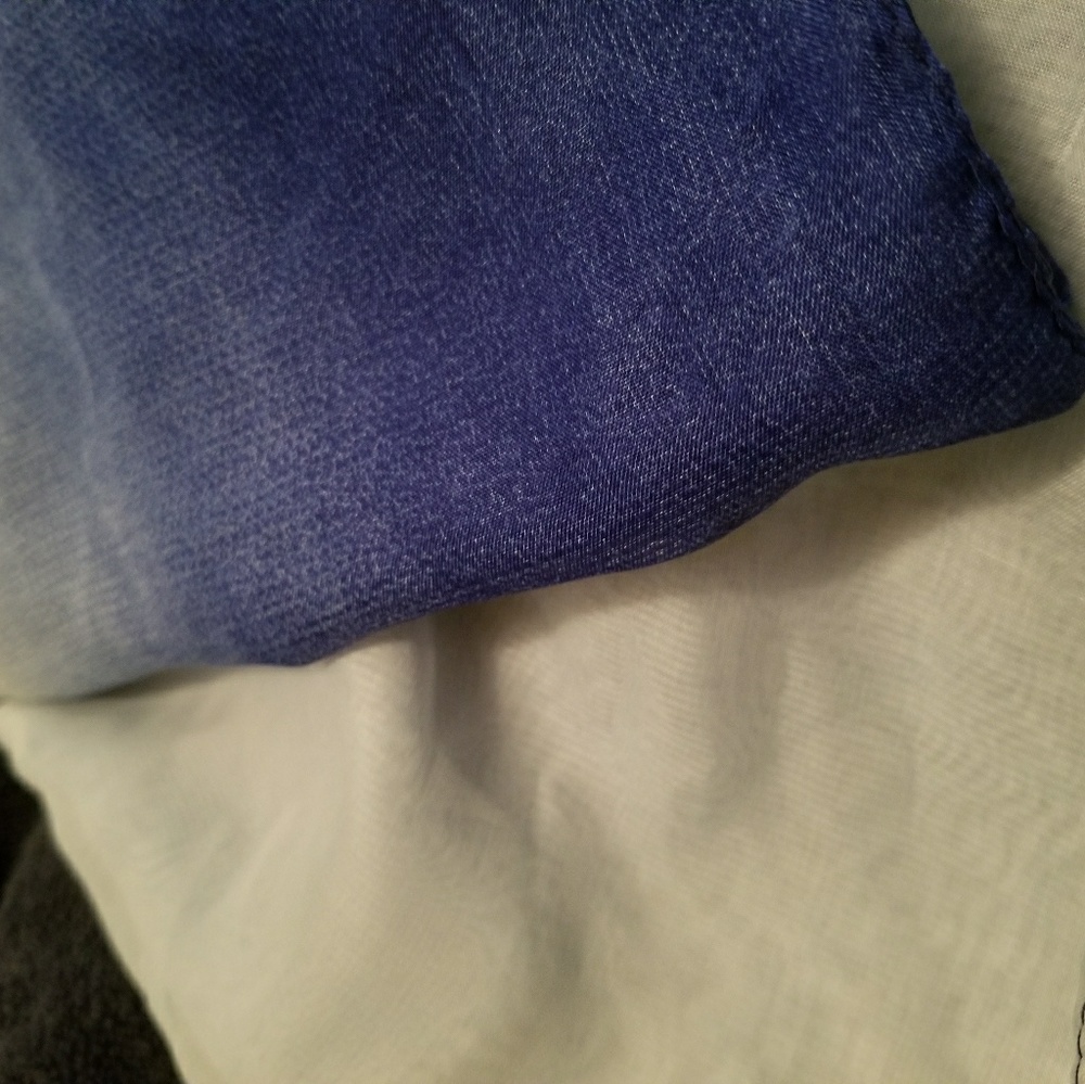 Scarf - Picture 1 of 2